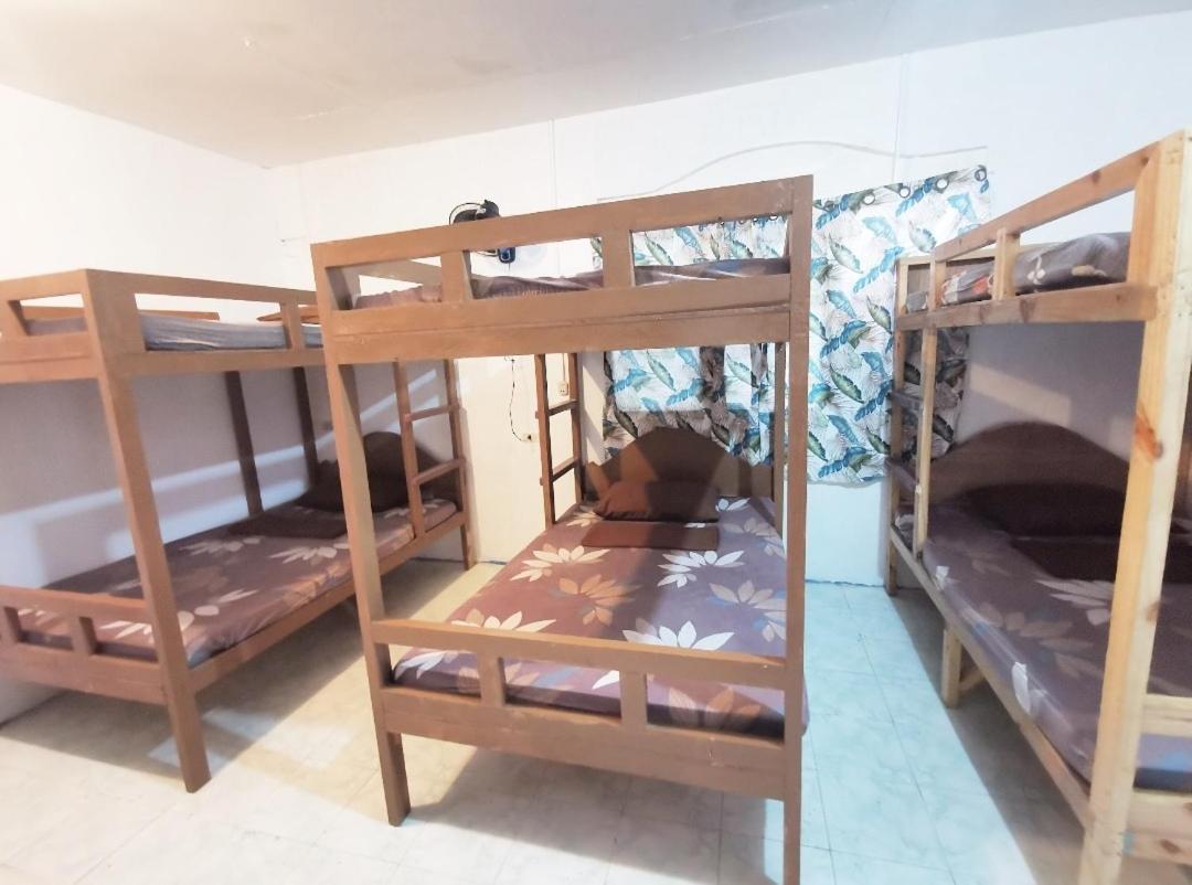 Seaside Hostel Malapascua エクステリア 写真