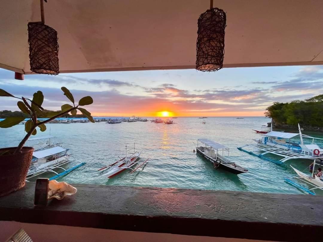 Seaside Hostel Malapascua エクステリア 写真