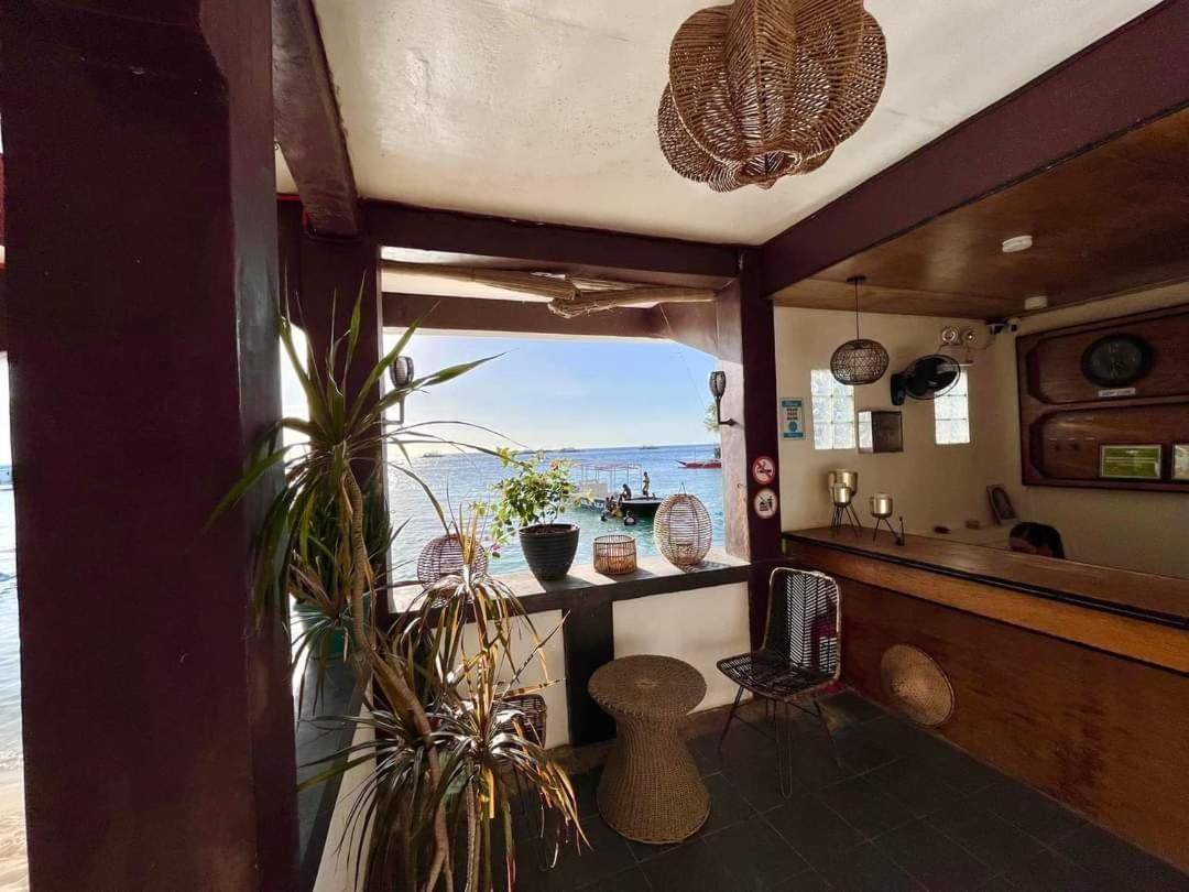 Seaside Hostel Malapascua エクステリア 写真